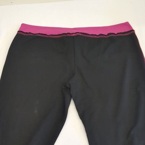 Disney Black and Pink Capri leggings Minnie Mouse y2k size XL - Picture 4 of 4